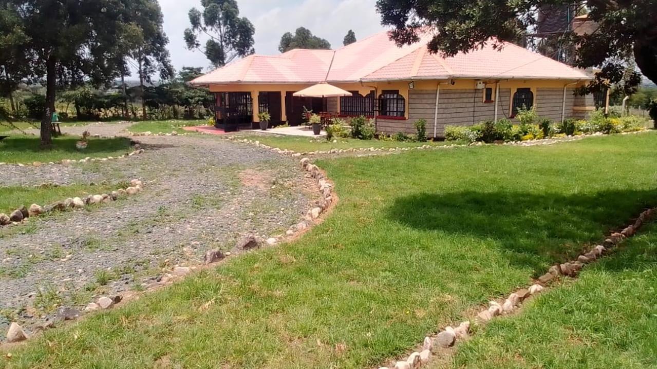 Esniko Villa Narok 外观 照片